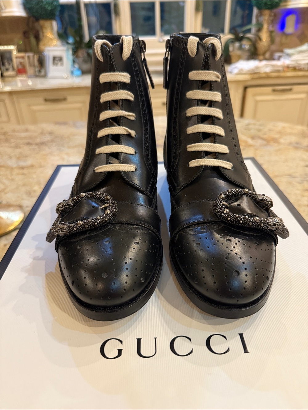 GUCCI BLACK LEATHER LACE UP ANKLE MEN’S BOOTS W/EMBELLISHED BUCKLES SZ 7